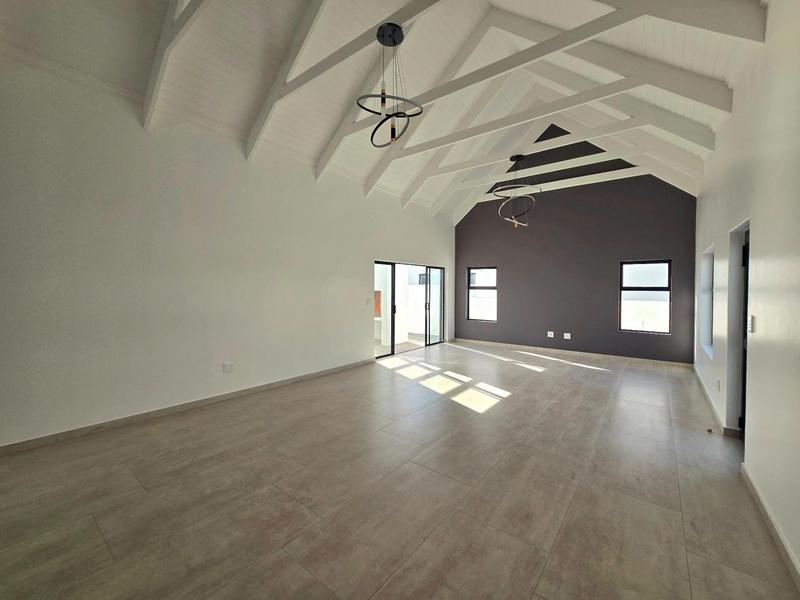 3 Bedroom Property for Sale in Britannia Bay Western Cape